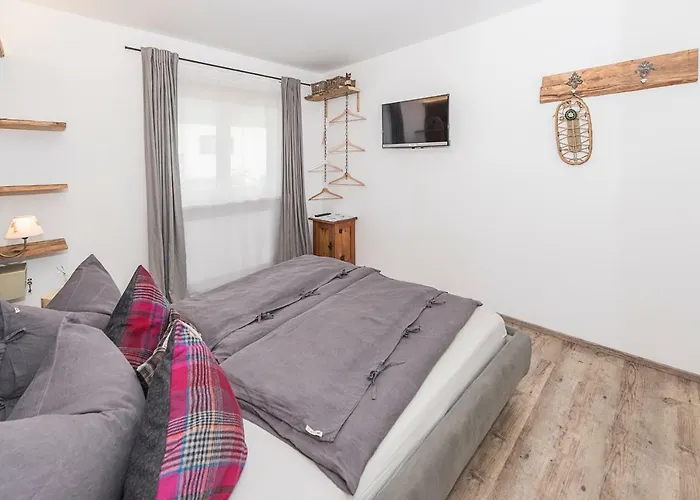 Apartchalet Almliebe 마리아알름암스타이너르넨미어